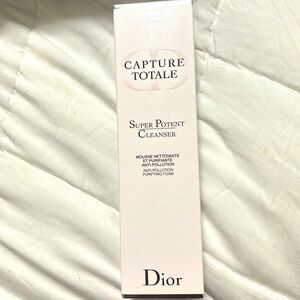Dior capture totale super potent cleanser